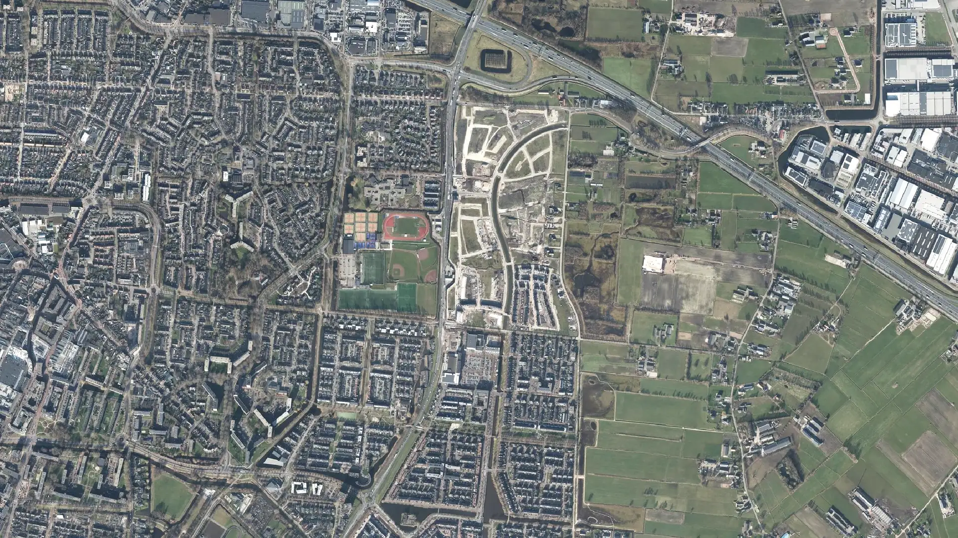 Luchtfoto van akkerbouwpercelen in de Gelderse Vallei